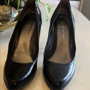 Bandolino Classic Black Heels